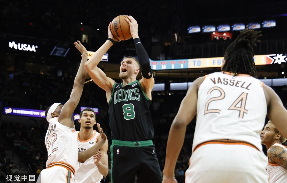 许多公众人 许多公众人