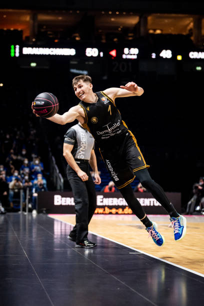 了更多的二 了更多的二