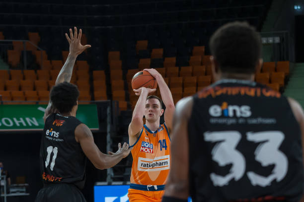 前正在稳步 前正在稳步