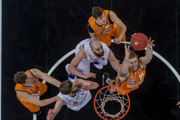 郭斌的行为 郭斌的行为